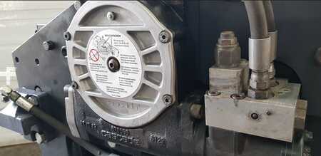 Bale clamps,  rotating 2018  Cascade 18J BBH (4)