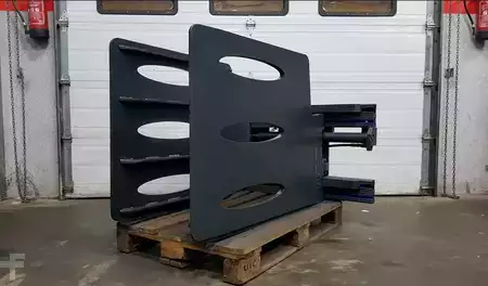 Bale clamp 2015  Cascade 36G WCS (1)