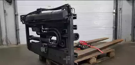 Обладнання для регулювання вил з сайдшифтом 2015  Kaup 3T 410Z 560-1860mm 3A (3)