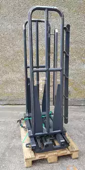 Foam clamps 2017  Kaup 2T 413R 600-2450mm, 2A/3A (1)