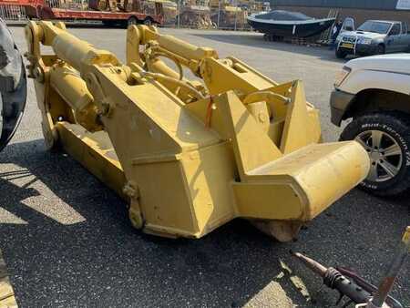 *** other devices ***  Caterpillar D 8 R Ripper (3)