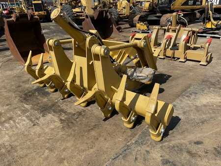*** other devices ***  Caterpillar 16h 16g ripper (1)