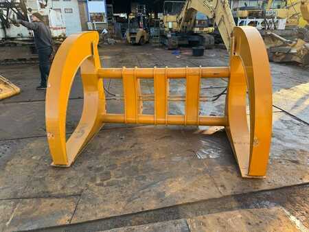 pinça para madeira redonda - Caterpillar CAT 950 log forks clamp (2)