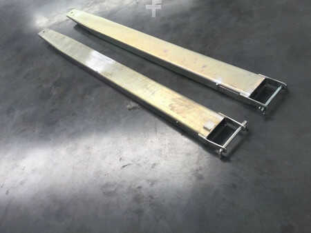 Haarukat 2020  [div] Orangeparts 2200 mm (3)