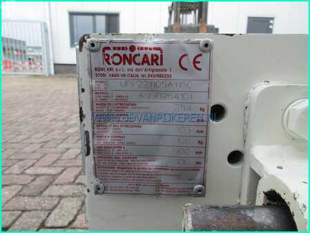 Dispositivo de ajuste horquillas con desplazamiento lateral - Roncari UPF221105A1150 FEM2 forkpositioner + sideshift (7)