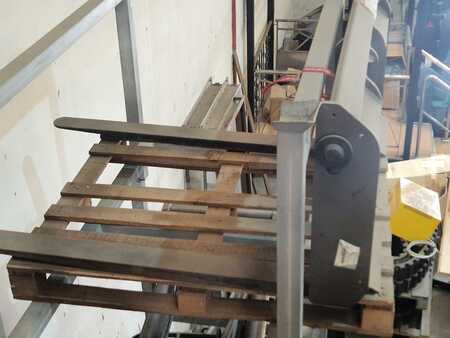 Vorschubgabelträger - [div] AUSA - tablero portahorquillas enganche universal (1)