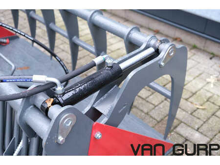 ***outros ***  - Weidemann 150cm Puinbak + inlegvel + hydraulische bovenklem (10)
