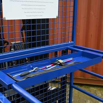 Platforma robocza 2025 Pallit CAGE-IN (3)