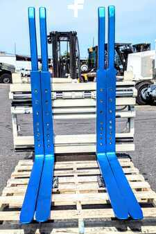 Multi-pallet handlers,  2/1 2020  Cascade 25G-FDS-B221 (1)