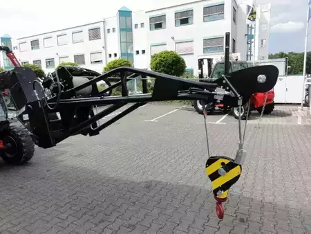 Hydraulický naviják  Manitou Winch 2T PT2000 (3)