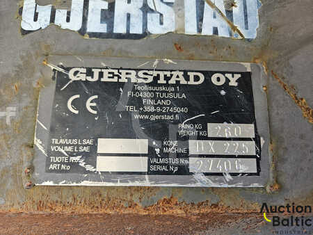 *** Andre enheter *** 2014  Volvo Boom from Volvo 220 DL excavator (13)