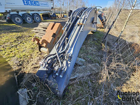 *** Andre enheter *** 2014  Volvo Boom from Volvo 220 DL excavator (4)