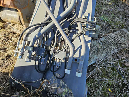 *** Andre enheter *** 2014  Volvo Boom from Volvo 220 DL excavator (5)