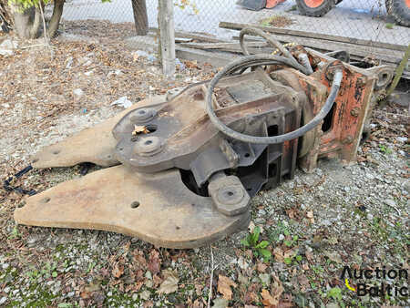 *** Ostatní *** 2005  NPK S-22XAR (2)