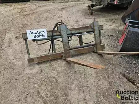 Vidlice - Manitou pallet forks (2)
