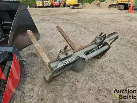 Vidlice - Manitou pallet forks (3)