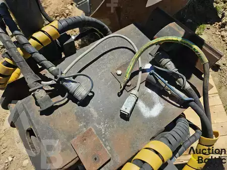 *** other devices *** 2004  Engcon 10LE9 (9)