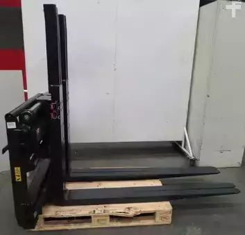 Vidlice na více palet 2/1 2023  CAM DPS36.1600.QR (2)