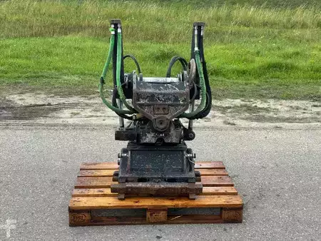 *** Sonstiger *** 2018  Doosan Draaikantelstuk Steelwrist X12 CW30 (3)