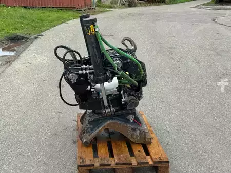 *** Sonstiger *** 2018  Doosan Draaikantelstuk Steelwrist X12 CW30 (8)
