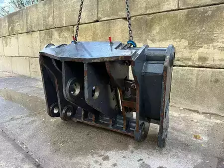 ***outros ***  2017  Bepe Caterpillar 962 Verachtert quick coupler NEW! (4)