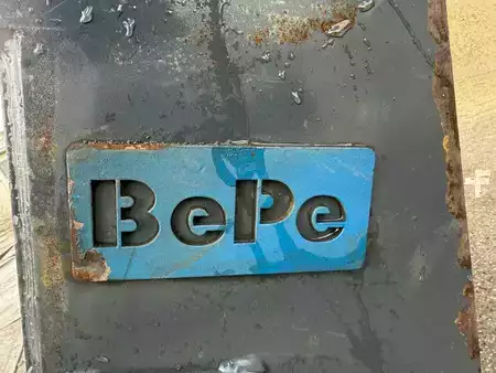 ***outros ***  2017  Bepe Caterpillar 962 Verachtert quick coupler NEW! (6)