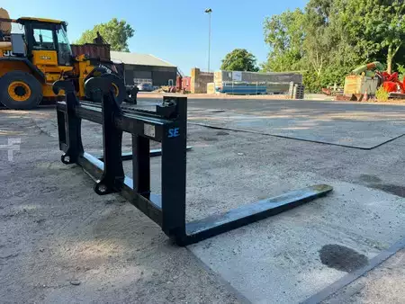 Forks 2025  [div] volvo palletforks 240cm wide! / palletvorken (9)