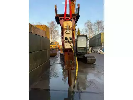 *** Pozostałe *** 2021  HYDRARAM FX-340 (5)