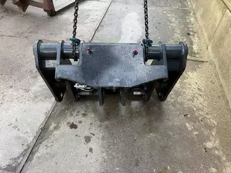*** muut välineet *** 2017  Bepe Caterpillar 962 Verachtert quick coupler NEW! (3)