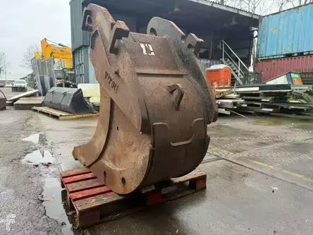 *** muut välineet *** - VTN Theeth bucket / rock bucket / tandenbak (4)