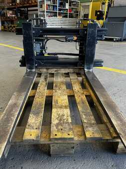 Pozicionér vidlic s bočním posuvem 2024  Griptech ZVC 20-SV (3)