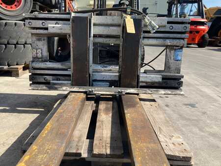 Fork positioners, profile guided 2005  Roncari UPF300TR0 (1)