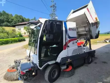 Gatusopmaskin 2017  Dulevo 3000 (1)