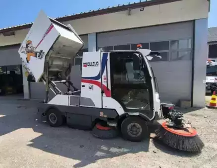 Gatusopmaskin 2017  Dulevo 3000 (3)
