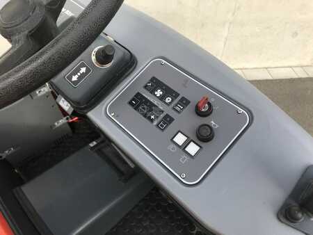 Lavasciuga pavimenti 2015 Hako ScrubmasterB310R CL (4)