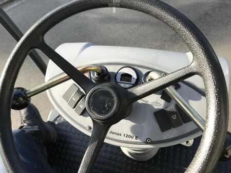 Spazzatrici aspiranti 2013 Hako Jonas 1200E (4)