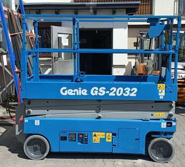 Schaarhoogwerker 2014  Genie GS-2032 (4)