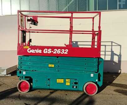 Pracovní plošina s nůžkovým zdvihem 2015  Genie GS2632 (2)