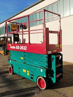 Pracovní plošina s nůžkovým zdvihem 2015  Genie GS2632 (3)