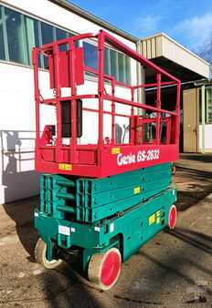 Pracovní plošina s nůžkovým zdvihem 2015  Genie GS2632 (6)