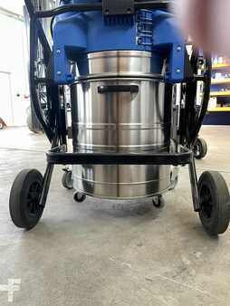 Pedestrian Sweeper 2024  Nilfisk Attix 965-21SD XC (3)