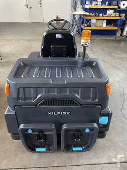 Zamiatarka odkurzająca 2025  Nilfisk SW 3000 Li-io (4)