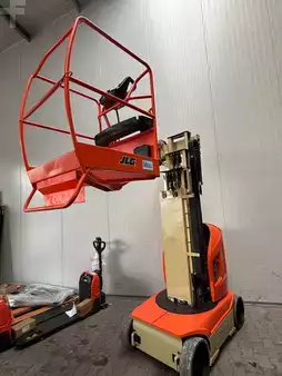 Knikarmhoogwerker 2012  JLG Toucan 8E (1)