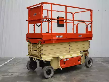 Nacelle à ciseaux 2019  JLG 3246ES (2)