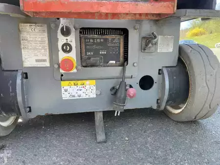 Ollós munka emelvény 2017  Skyjack SJ III 3219 (6)