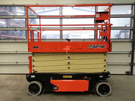 Plataforma Tijera  JLG R3246 (2)