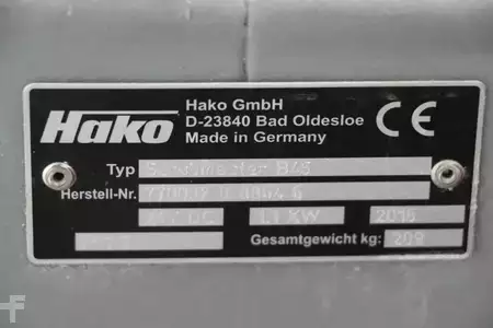 Stroj na drhnutí a vysávání 2018  Hako B45 (2)