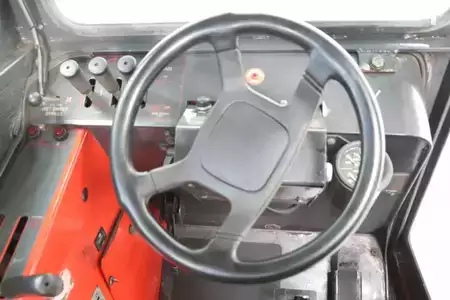 Kehrsaugmaschine 2019  Powerboss PB Armadillo (3)