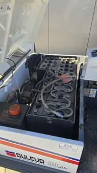 Zamiatarki samojezdne 2011 Dulevo 90 EH (3)