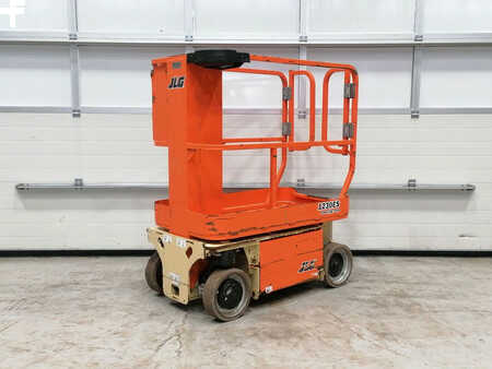 Saksinostimet 2017  JLG 1230ES (1)